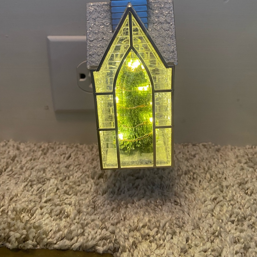 Bath & Body Works Christmas Tree lighted wallflower plug in.